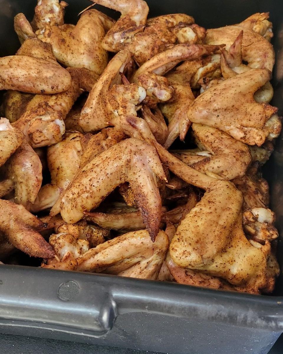 Dry rubbed smoked chicken wings from Rolling Smokehouse